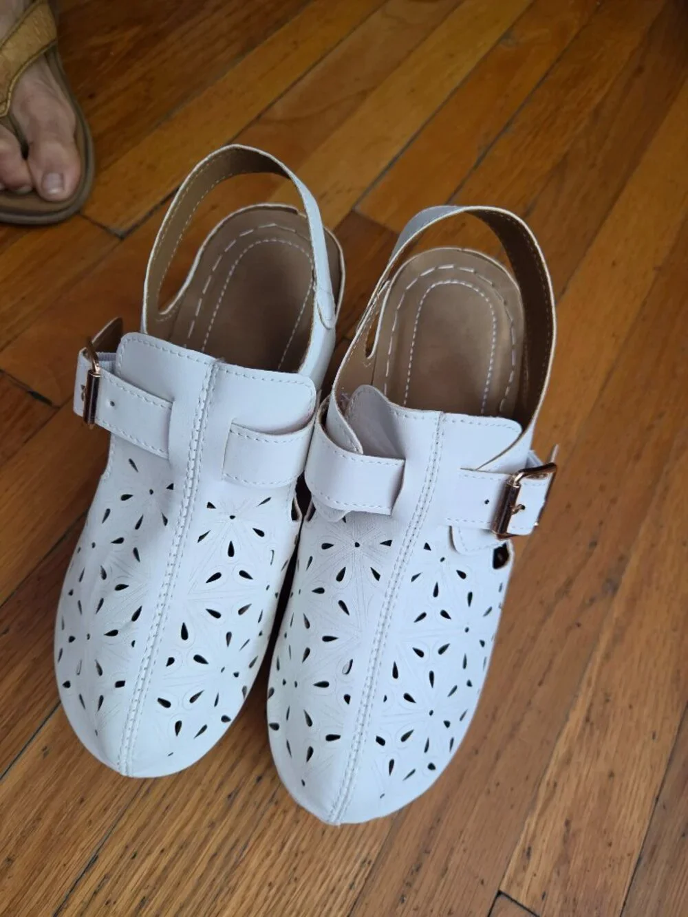 Tagold Women's platform sandals NWOT